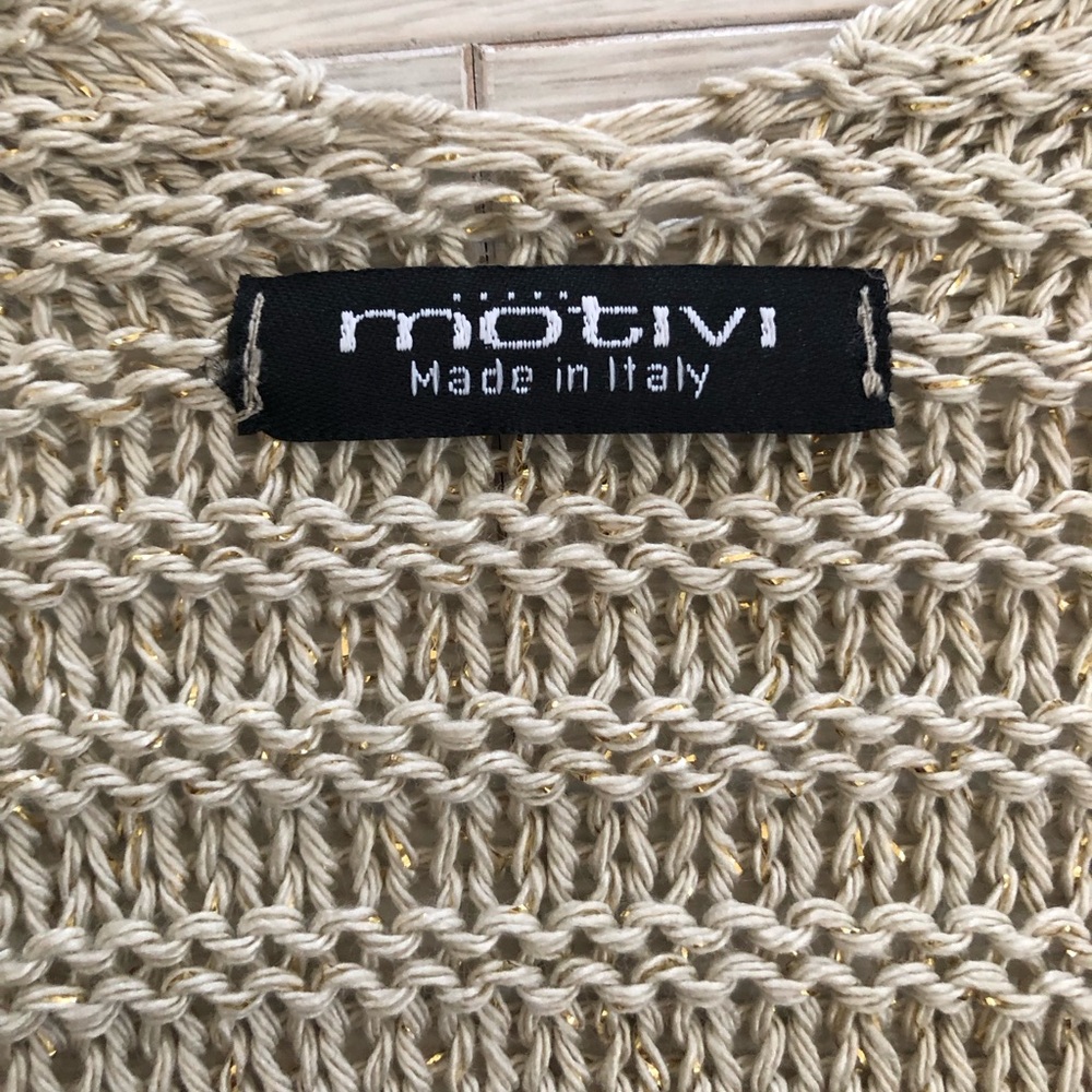 Motivi V-Neck Metallic Gold Weave Knit Shimmery Top - Picture 8 of 16